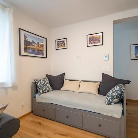 Alpine Ibex, Nordic House, - Center Apartman