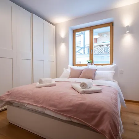 Alpine Ibex, Nordic House, - Center Apartman Kranjska Gora