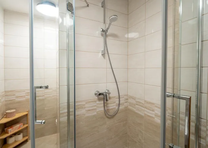 Alpine Ibex, Nordic House, - Center Apartment