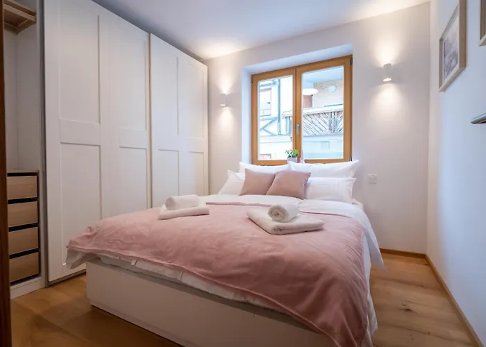 Alpine Ibex, Nordic House, - Center Apartment Kranjska Gora